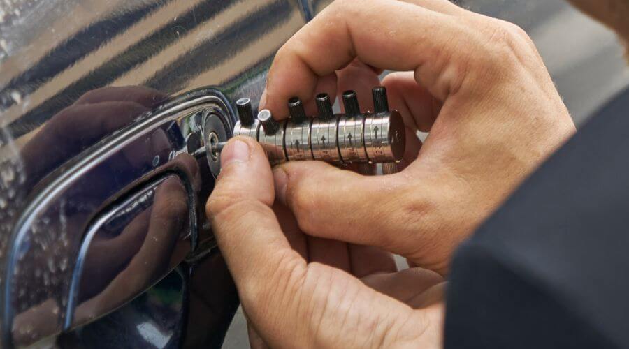 Expert Emergency Roof Repairs services in Loiza, PR